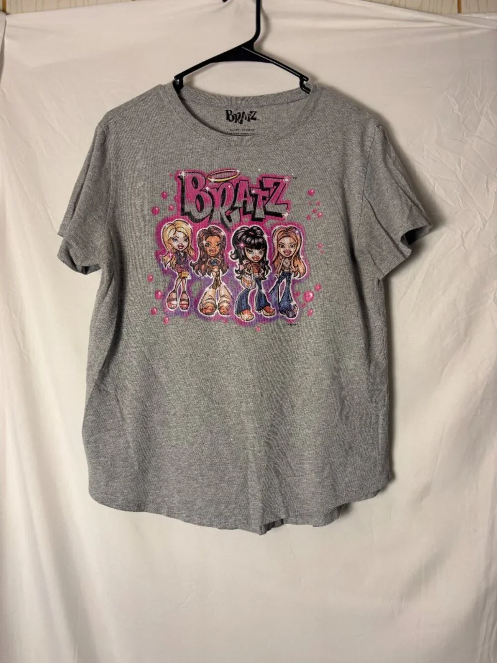 Bratz Girls Gray Graphic T-Shirt Pink Y2K Style Size XL 15/17